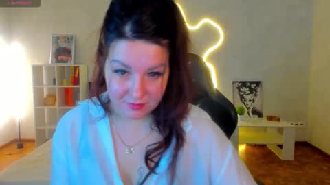 Erica online show from November 27, 2:03 am