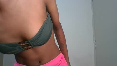 _sweetebony_r online show from May 18, 6:30 am