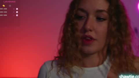 Snapshot of _taylor_swift chatting on January 9, 2:29 pm Taylor online show from January 9, 2:29 pm