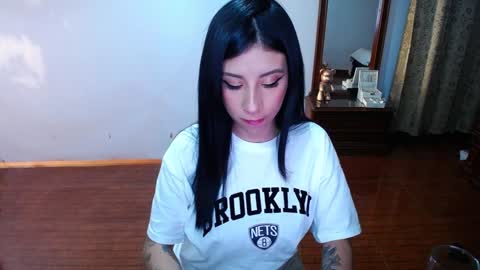 _the_dark_side_of_the_moon_ online show from February 2, 3:32 am