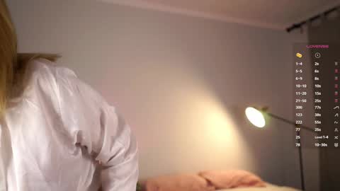 Snapshot of _vi_vi_ chatting on October 18, 6:53 pm Viola online show from October 18, 6:53 pm