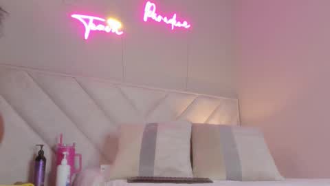 _wendy_x online show from January 8, 5:50 pm