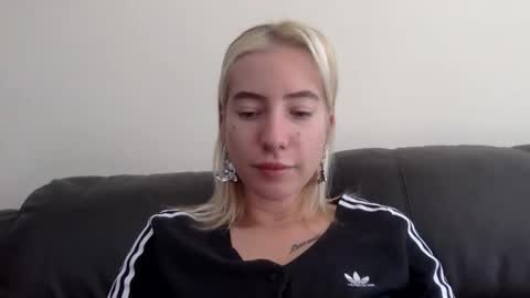 _your_baby_2 online show from October 29, 6:54 pm