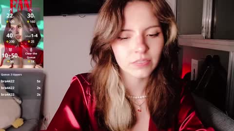 Snapshot of _yourcherrybomb chatting on January 1, 3:13 am _yourcherrybomb online show from January 1, 3:13 am