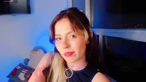 Snapshot of _yourcherrybomb chatting on January 2, 2:54 am _yourcherrybomb online show from January 2, 2:54 am