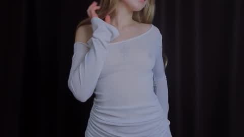 misa online show from November 16, 4:29 pm