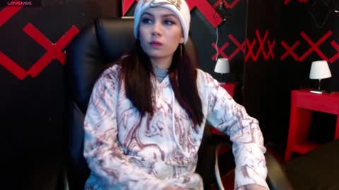Snapshot of _yuyi chatting on January 22, 11:12 am Yuyi online show from January 22, 11:12 am