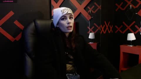 Snapshot of _yuyi chatting on January 30, 11:01 am Yuyi online show from January 30, 11:01 am