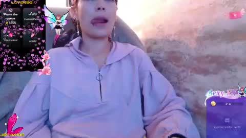Yuyi online show from July 16, 4:06 am