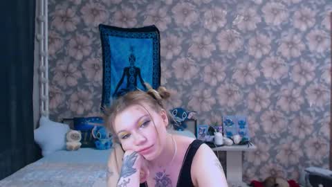 Alice online show from February 1, 8:29 pm