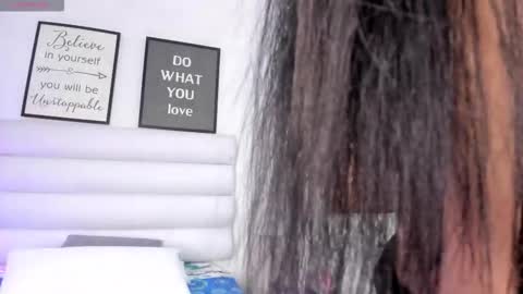 abbey_walker online show from December 19, 11:46 am