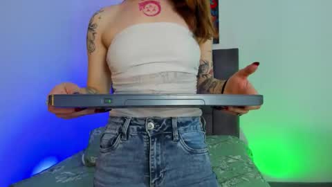 abby jones online show from November 6, 4:07 am