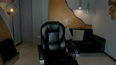 Snapshot of abbydalton chatting on September 25, 6:17 pm Abby Dalton online show from September 25, 6:17 pm