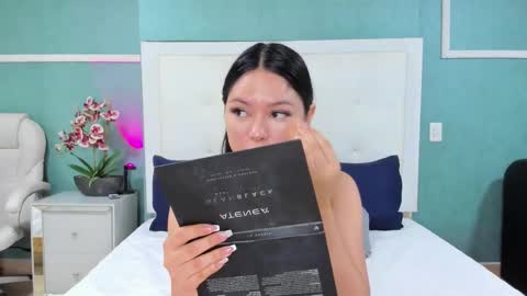 Abby Dixon  online show from February 18, 12:26 pm