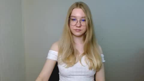 Abby Lovense is active online show from March 22, 11:27 am