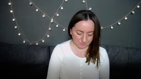 abbytaylorr online show from December 3, 7:44 am