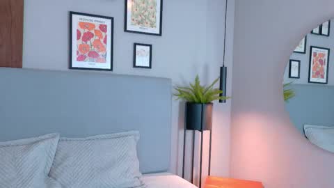 abiehils online show from March 3, 11:27 am