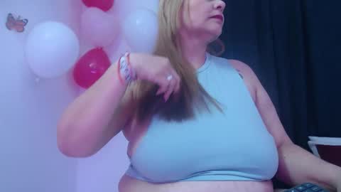 abigail_jhonss online show from February 17, 12:10 am