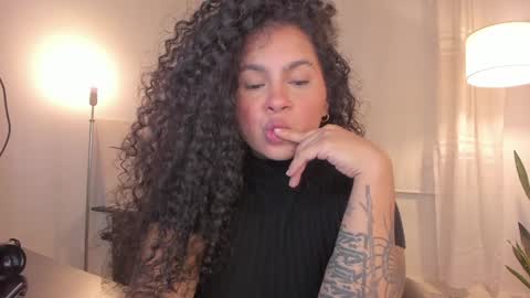 Abigail online show from February 3, 4:35 am