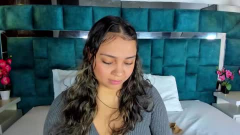 abril_gomez_11 online show from March 18, 6:57 pm