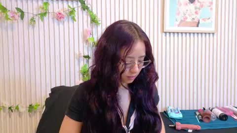 abrilmirren online show from March 14, 11:22 am