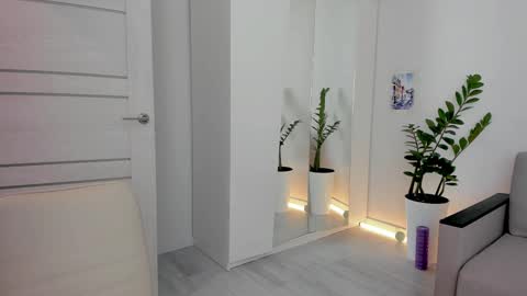 Anna FANSLY yesacid online show from November 15, 12:44 am