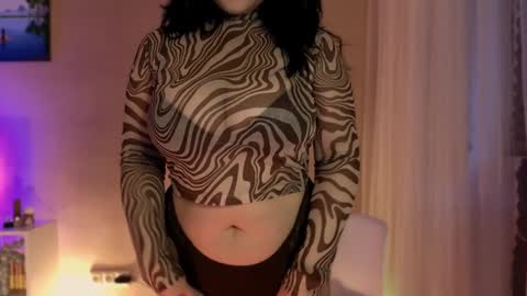 my inst   love inside 17 online show from December 19, 12:12 pm