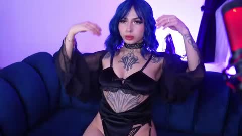   online show from June 10, 7:40 am