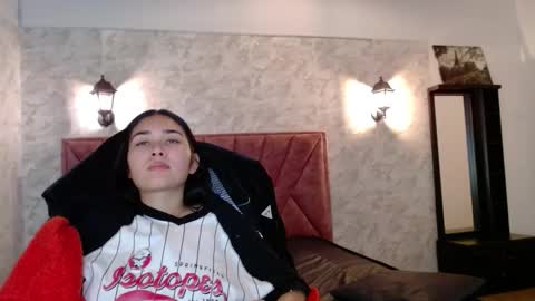 Adaira online show from December 16, 4:51 am