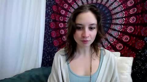 Adalyn online show from December 2, 7:21 am