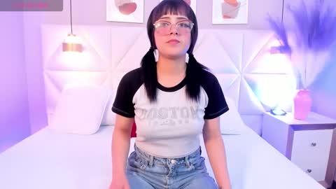 Snapshot of adara_carter_ chatting on September 23, 6:00 am adara_carter_ online show from September 23, 6:00 am