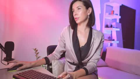 ADDICTION online show from February 10, 3:57 am