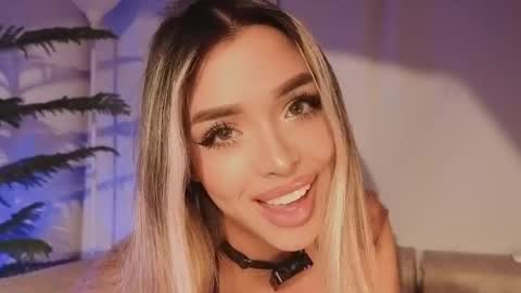 A D D I S O N  online show from October 7, 11:53 pm