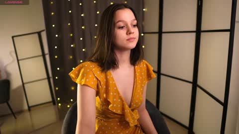 Snapshot of addy_moon chatting on February 1, 4:22 pm Addy online show from February 1, 4:22 pm