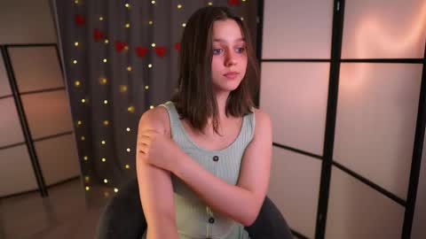 Snapshot of addy_moon chatting on February 16, 4:21 pm Addy online show from February 16, 4:21 pm
