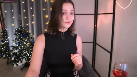 Snapshot of addy_moon chatting on December 8, 3:35 pm Addy online show from December 8, 3:35 pm