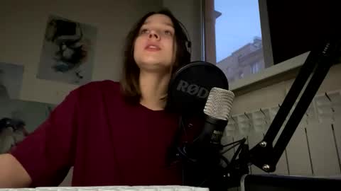 Snapshot of addy_moon chatting on December 29, 6:35 am Addy online show from December 29, 6:35 am