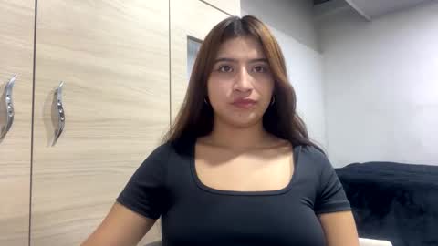 Snapshot of adelein_foxxx chatting on October 6, 3:01 am adellein foxx online show from October 6, 3:01 am
