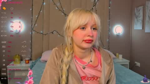 adelesilvy online show from April 2, 1:36 am