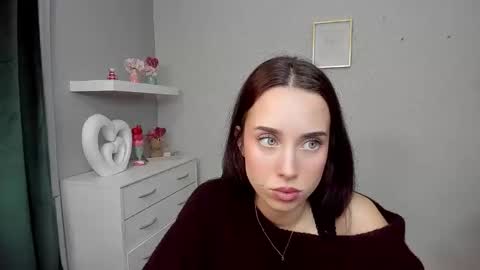 Adele online show from April 8, 12:29 pm