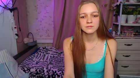 Lina online show from November 22, 1:25 pm