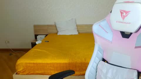 Adelina online show from December 15, 9:36 am