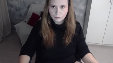 adelinalawson online show from November 18, 10:49 am