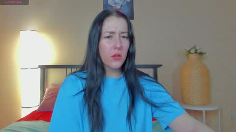 Snapshot of adell_berry chatting on December 7, 7:27 am Adel online show from December 7, 7:27 am