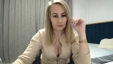 Adellyn online show from February 21, 6:08 pm