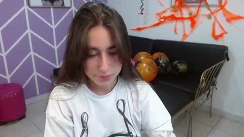 Adhara online show from November 4, 1:49 pm