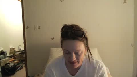 adorable22 online show from October 21, 1:09 am