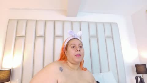 ANDREA PEREZ online show from November 25, 11:45 am