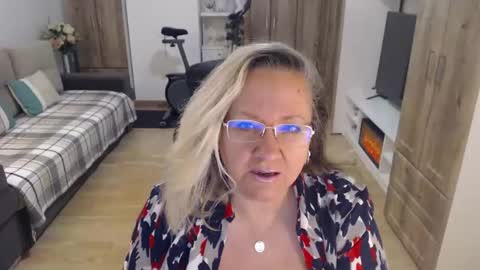 Cryna online show from March 11, 5:13 am