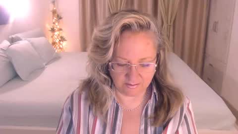 Cryna online show from October 14, 4:53 pm